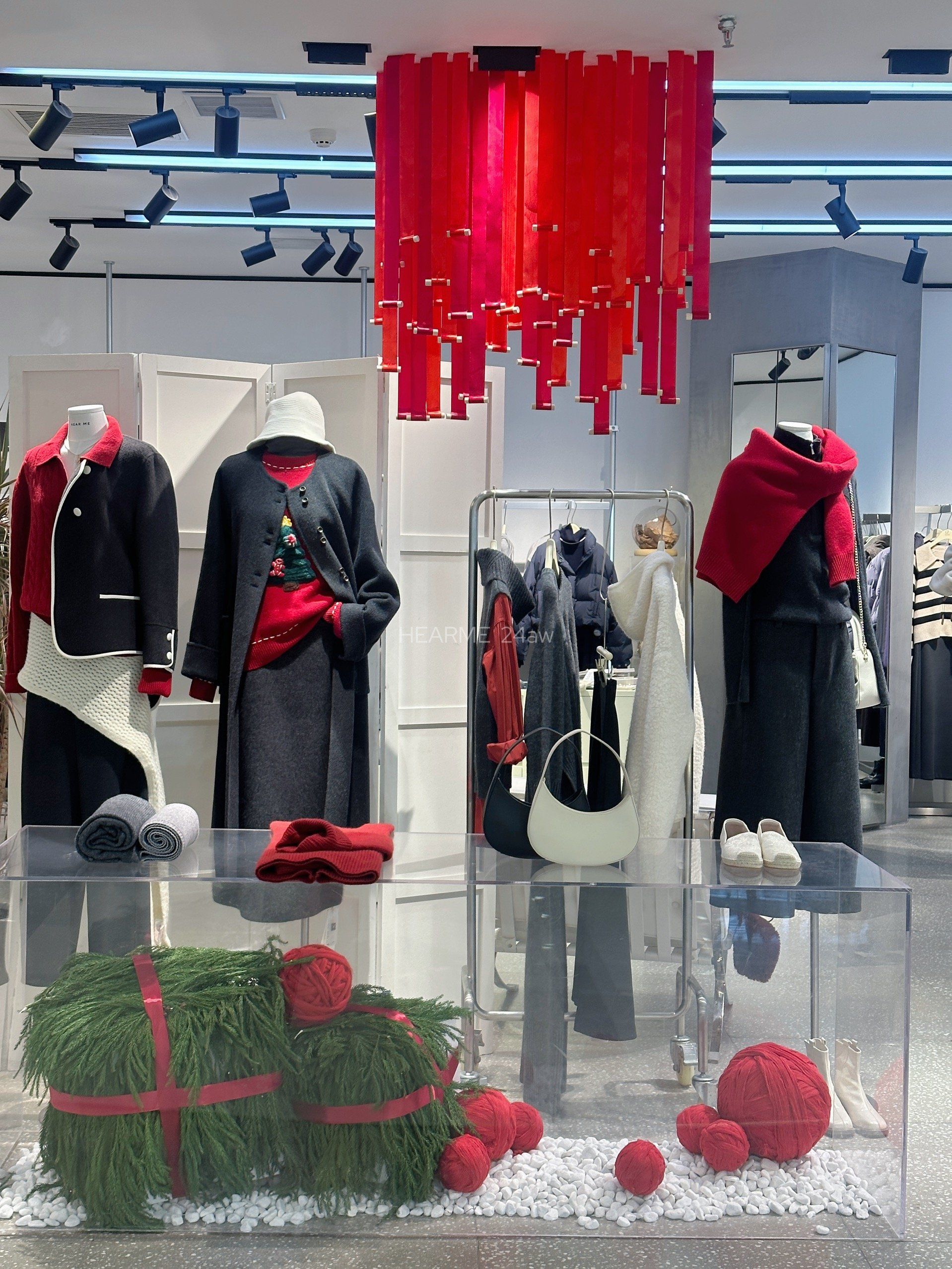 【女装前十品品牌有哪些,女装品牌排名榜前100名】-第2张图片