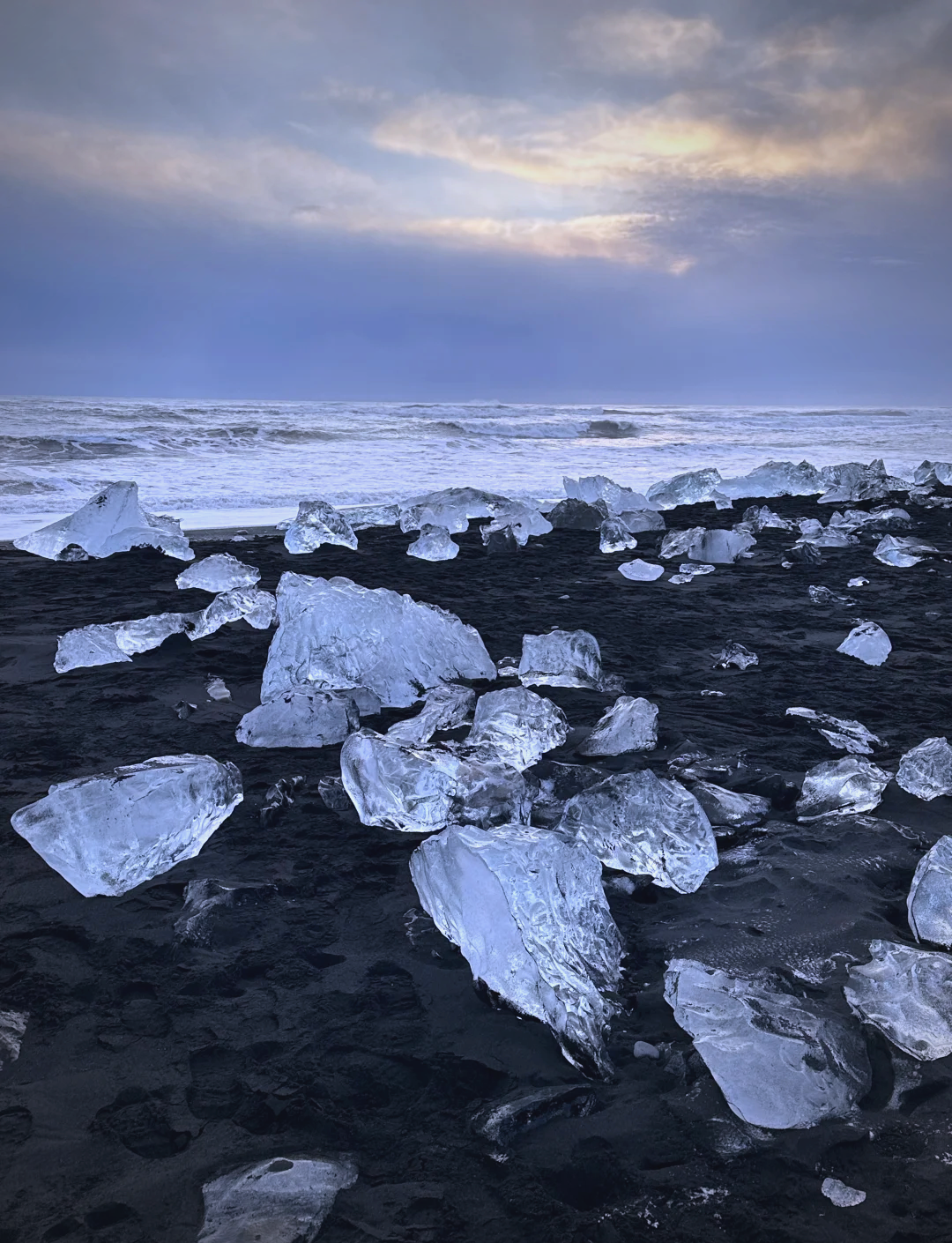 冰岛人口(冰岛人口多少)-第1张图片